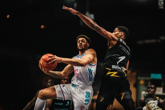 Basketball, BBL, Löwen Braunschweig - Telekom Baskets Bonn