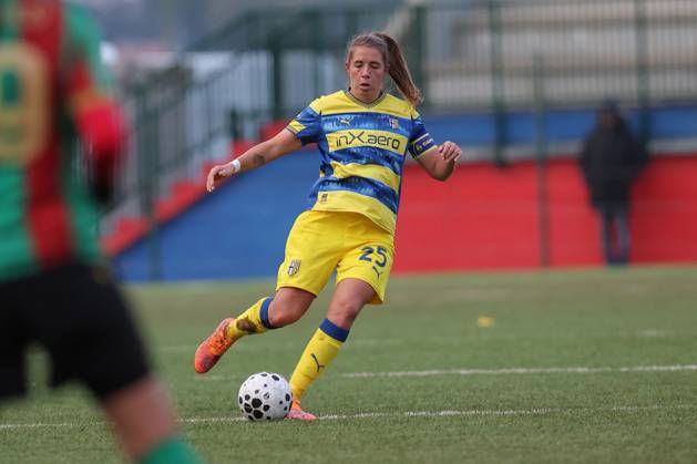 CALCIO - Serie A Femminile - Ternana Women vs Parma Calcio Ambrosi Caterina (Parma) during Italian women s series A, match Ternana Women vs Parma Calcio 22 November 2025 at the Moreno Gubbiotti stadiumin Narni Italy (Photo by Luca Marchetti LiveMedia) during Ternana Women vs Parma Calcio, Italian football Serie A Women match in Narni (TR), Italy, November 22 2025 Narni (TR) Italy Copyright: xIPAxSport ABACAx