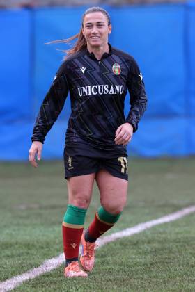 CALCIO - Serie A Femminile - Ternana Women vs Parma Calcio Pirone Valeria (ternana) during Italian women s series A, match Ternana Women vs Parma Calcio 22 November 2025 at the Moreno Gubbiotti stadiumin Narni Italy (Photo by Luca Marchetti LiveMedia) during Ternana Women vs Parma Calcio, Italian football Serie A Women match in Narni (TR), Italy, November 22 2025 Narni (TR) Italy Copyright: xIPAxSport ABACAx