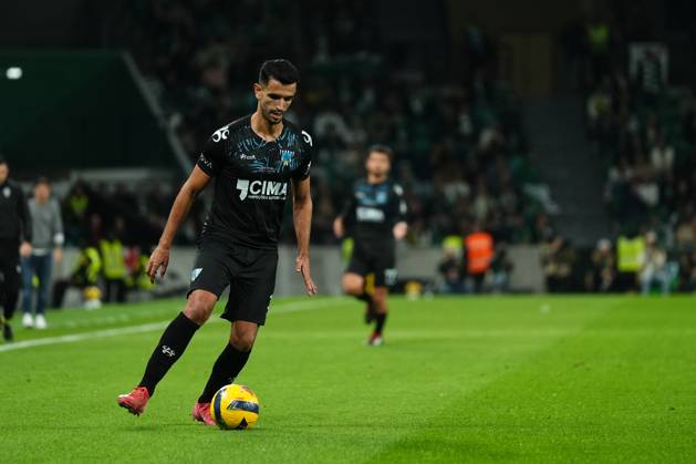Taca de Portugal - Sporting CP v AC Marinhense (Foto: Joao Alvarinhas Avant Sports) Joao Vieira do AC Marinhense durante a partida entre o Sporting CP e o AC Marinhense, a contar para a Taca de Portugal no Estadio Jose Alvalade - Novembro 22, 2025 - Lisboa, Portugal. (Foto: Joao Alvarinhas Avant Sports) Lisboa Estadio Jose Alvalade Portugal Copyright: xJoaoxAlvarinhas AvantxSportsx