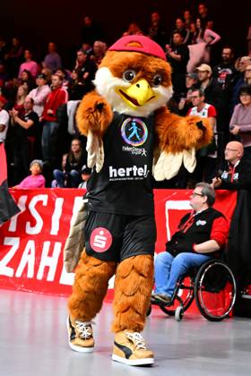 23 11 2025 Basketball Season 2025 2026 2 Bundesliga Pro A 10 Matchday Nuremberg Falcons Basketball Club NBC BBC Bayreuth AlSch xalxscx Mascot Nuremberg Falcons BC NBC