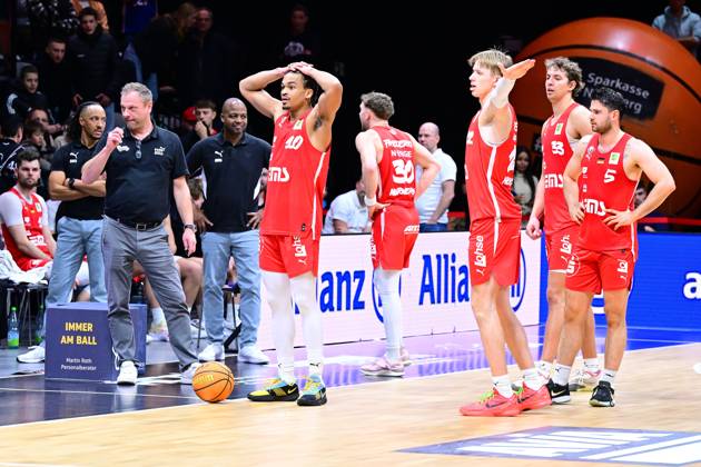 23 11 2025 Basketball Season 2025 2026 2 Bundesliga Pro A 10 Matchday Nuremberg Falcons Basketball Club NBC BBC Bayreuth AlSch xalxscx Falcons Nuremberg have to wait and tremble for the final decision