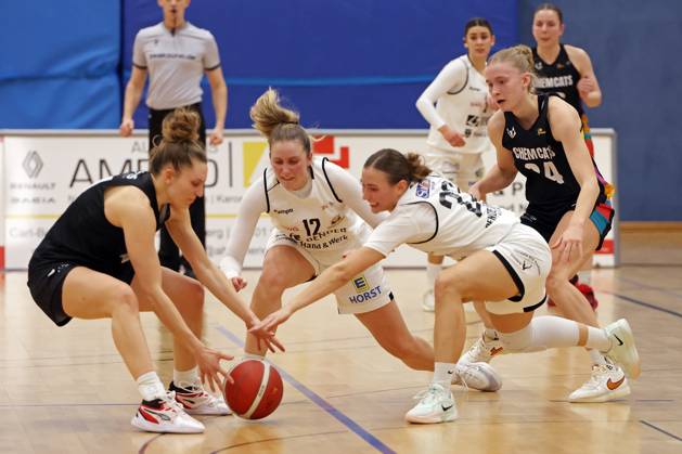 Basketball, Women, 2nd BL North, Bender Baskets Grünberg - ChemCats Chemnitz