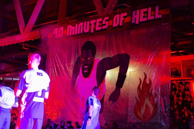 23 11 2025, xomx, Basketball easyCredit BBL Bundesliga, NINERS Chemnitz Alba Berlin v l Choreography Fans Niners Chemnitz Corey Davis Jr Niners Chemnitz 40 Minutes of Hell Chemnitz
