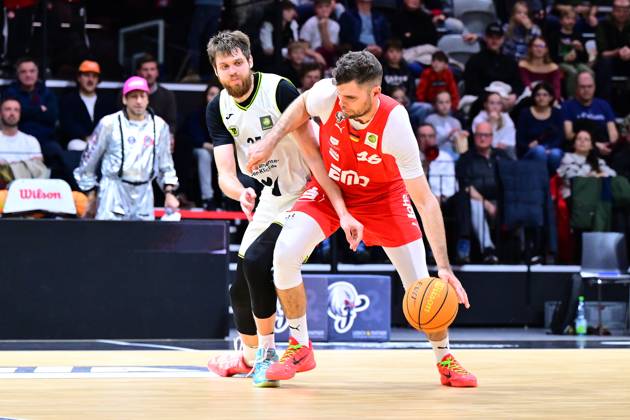 23 11 2025 Basketball Season 2025 2026 2 Bundesliga Pro A 10 Matchday Nuremberg Falcons Basketball Club NBC BBC Bayreuth AlSch xalxscx Artem Kovalov 35, BBC Bayreuth Julius Wolf 16, Nuremberg Falcons BC NBC