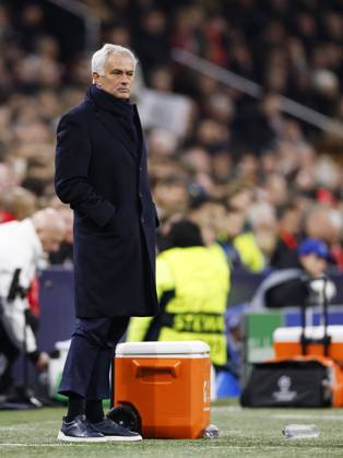 AMSTERDAM - SL Benfica coach Jose Mourinho during the Champions League match between AFC Ajax and SL Benfica at the Johan Cruijff ArenA on November 25, 2025, in Amsterdam, Netherlands. ANP HOLLANDSE HOOGTE MAURICE VAN STEEN UEFA Champions League Matchday 5 2025-2026 xVIxANPxSportx xMauricexvanxSteenxIVx 543058930 originalFilename: 543058930