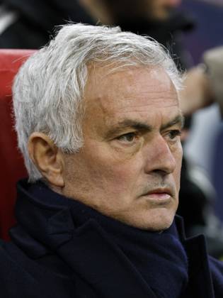 AMSTERDAM - SL Benfica coach Jose Mourinho during the Champions League match between AFC Ajax and SL Benfica at the Johan Cruijff ArenA on November 25, 2025, in Amsterdam, Netherlands. ANP HOLLANDSE HOOGTE MAURICE VAN STEEN UEFA Champions League Matchday 5 2025-2026 xVIxANPxSportx xMauricexvanxSteenxIVx 543124080 originalFilename: 543124080