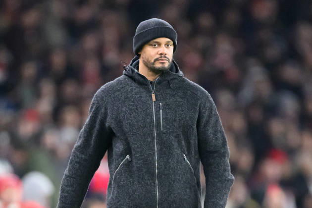 Arsenal v Bayern Munich Champions League 26 11 2025. Bayern Munich manager Vincent Kompany (m) during the Champions League match between Arsenal and Bayern Munich at the Emirates Stadium, London, England on 26 November 2025. London Emirates Stadium Greater London England Editorial use only , Copyright: xSimonxTraylenx PSI-23273-0099