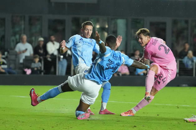 FT. LAUDERDALE, FL - NOVEMBER 29: Inter Miami forward Mateo Silvetti (24) scores a goal during the MLS, Fussball Herren, USA Eastern Conference finals between New York FC and Inter Miami CF on Saturday, November 29, 2025 at Chase Stadium in Fort Lauderdale, FL (Photo by Peter Joneleit Icon Sportswire) SOCCER: NOV 29 MLS Cup Playoffs Inter Miami CF vs NYC FC EDITORIAL USE ONLY Icon251129079