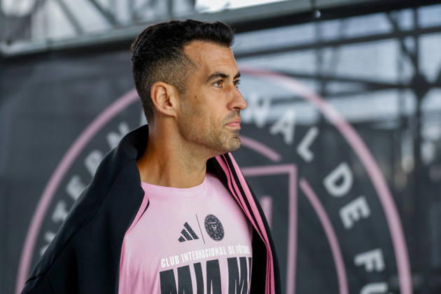 FT. LAUDERDALE, FL - NOVEMBER 29: Inter Miami midfielder Sergio Busquets (5) is seen arriving prior to the MLS, Fussball Herren, USA Cup Playoffs match between Inter Miami CF and New York City FC at Chase Stadium on November 29, 2025 in Fort Lauderdale, Florida. (Photo by Chris Arjoon Icon Sportswire) SOCCER: NOV 29 MLS Cup Playoffs Inter Miami CF vs NYC FC EDITORIAL USE ONLY Icon2511290014