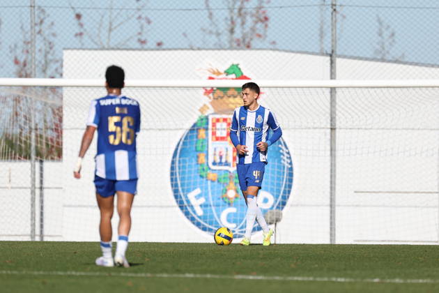 Felipe Silva ( FC Porto ) in action during the match between FC Porto B and Lusitania de Lourosa, valid for Liga Portugal 2 Meu Super 2025 2026 at Estadio Luis Filipe Menezes on 30 November 2025. Porto Estadio Luis Filipe Menezes Vila Nova de Gaia Portugal Copyright: xIMAGOx xPRIMExSPORTSxIMAGESx xFILIPExOLIVEIRAx