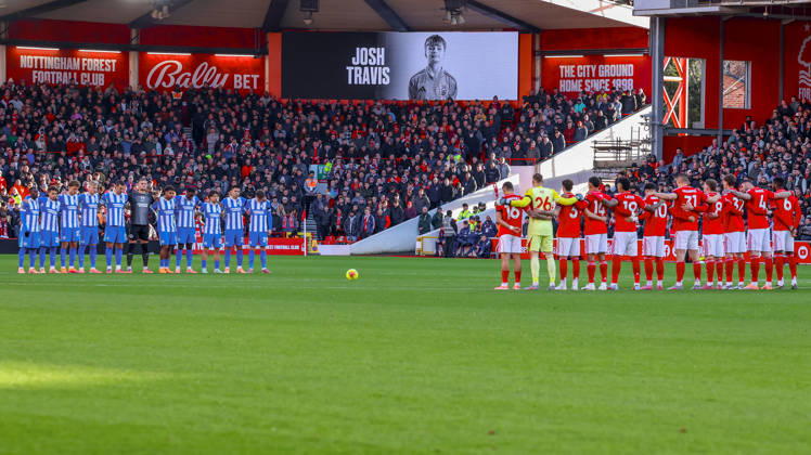 Nottingham Forest v Brighton and Hove Albion Premier League 30 11 2025. A Minutes silence for 14 year old Josh Travis during the Premier League match between Nottingham Forest and Brighton and Hove Albion at the City Ground, Nottingham, England on 30 November 2025. Editorial use only DataCo restrictions apply See www.football-dataco.com , Copyright: xSimonxDaviesx PSI-23311-0001