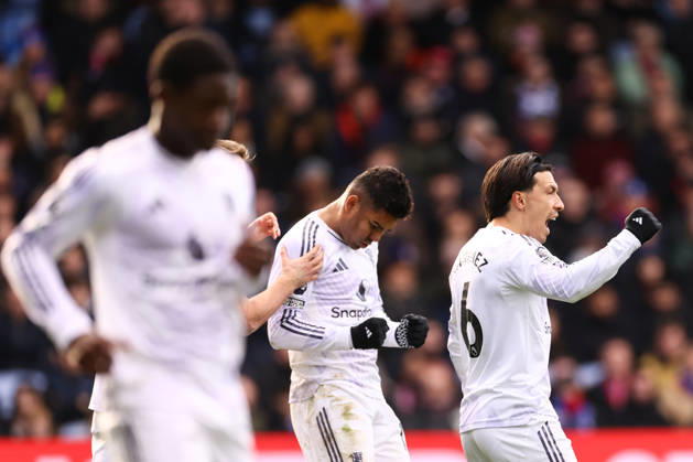 Crystal Palace gegen Manchester United 30. November 2025, London Premier League Fußball Crystal Palace gegen Manchester United Lisandro Martinez von Manchester United feiert den Sieg Foto Jacques Feeney Abseits London UK  Copyright: xJacquesxFeeneyx xOffsidexOffside