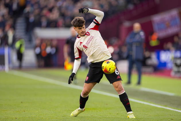 Football - FA Premier League - West Ham United FC v Liverpool FC LONDON, ENGLAND - Sunday, November 30, 2025: Liverpool s Milos Kerkez during the FA Premier League match between West Ham United FC and Liverpool FC at the London Stadium. (Photo by David Rawcliffe Propaganda) LONDON London Stadium GREATER LONDON ENGLAND  Copyright: xDavidxRawcliffex P2025-11-30-West_Ham_Liverpool-67