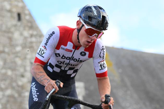 Belgian Thibau Nys pictured in action during the men s race at the Cyclocross World Cup cyclocross event in Flamanville, France, Sunday 30 November 2025, the 2nd stage (out of 12) in the World Cup of the 2025-2026 season. DAVIDxPINTENS x145386475x