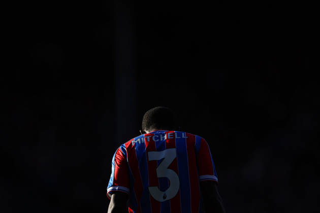 Crystal Palace gegen Manchester United 30. November 2025, London Premier League Fußball Crystal Palace gegen Manchester United Tyrick Mitchell von Crystal Palace Foto Jacques Feeney Abseits London UK  Copyright: xJacquesxFeeneyx xOffsidexOffside