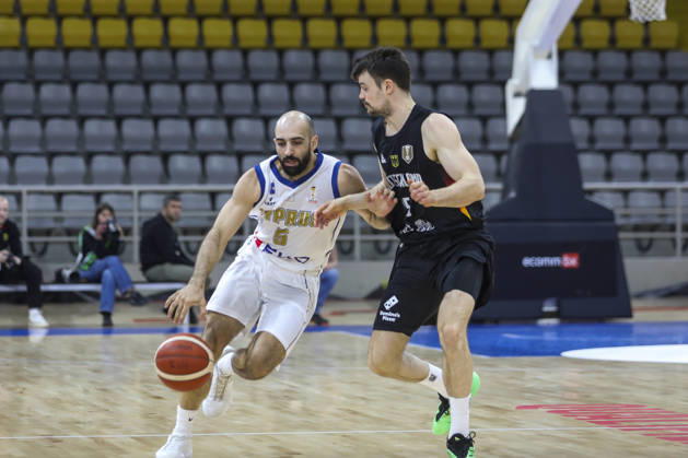 FIBA World Cup Qualifiers : Cyprus vs Germany STEFANOS ILIADIS of Cyprus attacks with the ball. Cyprus plays vs Germany for the Group E of the FIBA Basketball World Cup European Qualifiers, at Spyros Kyprianou Arena, Limassol, Cyprus, on Dec. 1, 2025.. Cyprus plays vs Germany for the Group E of the FIBA Basketball World Cup European Qualifiers, at Spyros Kyprianou Arena, Limassol, Cyprus, on Dec. 1, 2025. Limassol Cyprus Copyright: xKOSTASxPIKOULASx