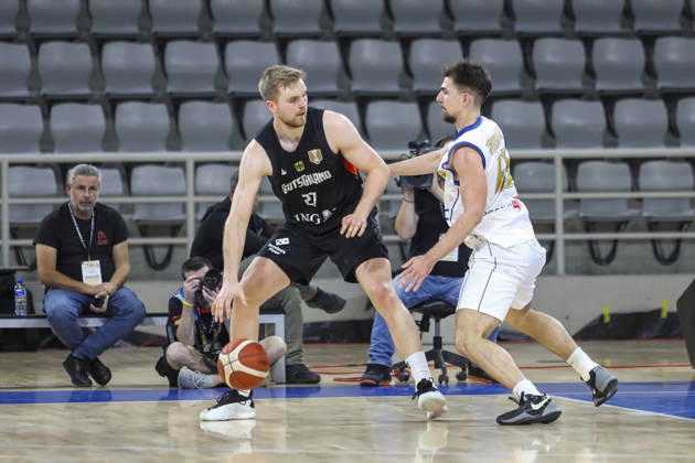 FIBA World Cup Qualifiers : Cyprus vs Germany TILL PAPE of Germany attacks with the ball. Cyprus plays vs Germany for the Group E of the FIBA Basketball World Cup European Qualifiers, at Spyros Kyprianou Arena, Limassol, Cyprus, on Dec. 1, 2025. Limassol Cyprus Copyright: xKOSTASxPIKOULASx