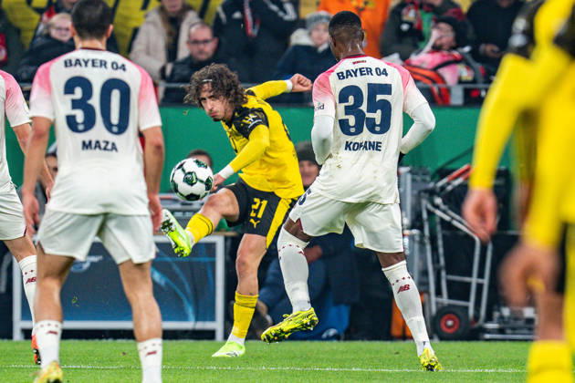 02 12 2025, Borussia Dortmund vs Bayern 04 Leverkusen, DFB Pokal, Round of 16 Fabio Silva Borussia Dortmund, 21 Christin Michel Kofane Important notice According to the regulations of the DFL German Football League and the DFB German Football Association, it is prohibited to use photographs taken in the stadium and or of the match in the form of sequential images and or video-like photo series Copyright: xBahhoxKarax