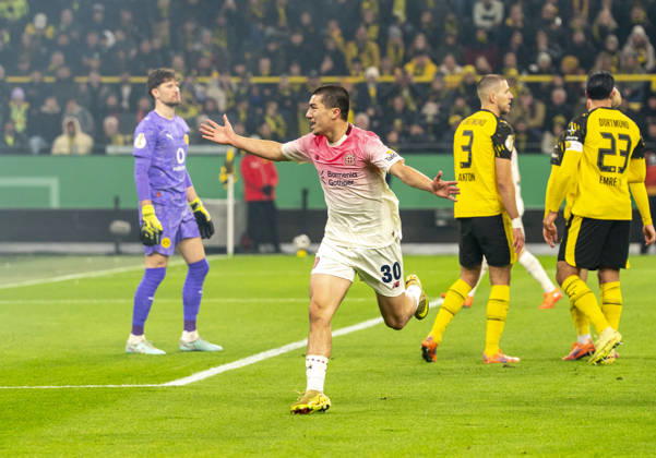 Ibrahim MAZA Bayer 04 Leverkusen, 30 Cheering after the goal to 0 1 Celebrate his Goal Borussia Dortmund Bayer Leverkusen, DFB Pokal Round of 16 in Dortmund, Signal Iduna Park DFL regulations prohibit any use of photographs as image sequences and or quasi video Copyright: HMBxMedia xMarcoxBader