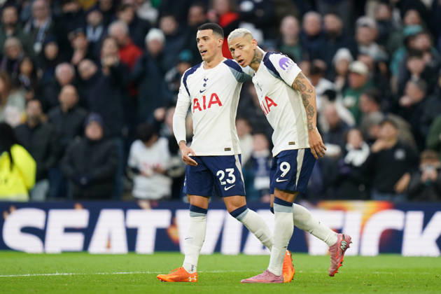 Tottenham Hotspur v Brentford, Premier League Richarlison of Tottenham Hotspur celebrating his goal to make it 1-0 during the Tottenham Hotspur v Brentford Premier League match at the Tottenham Hotspur Stadium, London, England on 6 December 2025 Credit: Dylan Hepworth Every Second Media Editorial use only. All images are copyright Every Second Media Limited. No images may be reproduced without prior permission. All rights reserved. Premier League and Football League images are subject to licensing agreements with Football DataCo Limited. see https: www.football-dataco.com Copyright: xIMAGO EveryxSecondxMediax ESM-1700-0042 DylanxHepworthx xEveryxSecondxMediax
