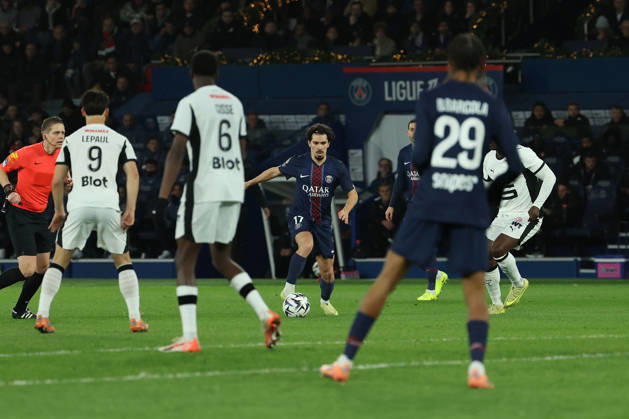 FBL FRA LIGUE1 Paris Saint Germain Stade Rennes Vitinha Paris Saint Germain during the French L1 football match between Paris Saint Germain PSG an Stade Rennes at Parc des Princes Paris ,France, on December 06, 2025 Copyright: JoaquimxFerreira