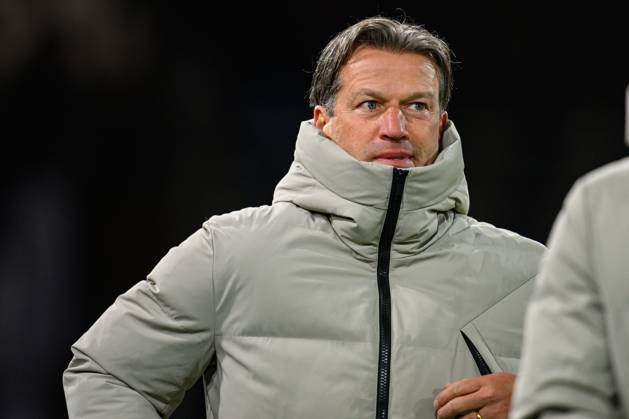 ALMELO , 06 12-2025 , Stadium Asito , season 2025 2026 , Dutch Eredivisie football , match between Heracles Almelo and Telstar , picture shows Heracles Almelo coach Ernest Faber Heracles - Telstar x32399398x Copyright: