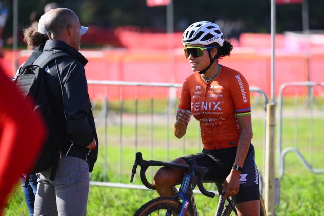 Dutch Ceylin Del Carmen Alvarado pictured after the women s elite race of the Cyclocross World Cup, in Terralba, Sardinia, Italy, Sunday 07 December 2025, stage 3 (out of 12) in the World Cup of the 2026-2027 season. DAVIDxPINTENS x147186515x