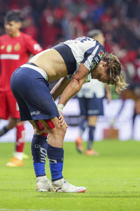 LIGA BBVA MX 2025 LIGA BBVA MX 2025 TOLUCA VS RAYADOS MONTERREY 06122025 TOLUCA, ESTADO DE MEXICO, MEXICO Action photo of Sergio Canales 10 of Rayados Monterrey, during semifinal game of the Torneo de Apertura 2025 of the BBVA Liga MX, held at the Estadio Nemesio Diez of Toluca, Estado de Mexico against Diablos Rojos del Toluca Action photo of Sergio Canales 10 of Rayados Monterrey, during semifinal game of the Torneo Apertura 2025 of the BBVA Liga MX, held at the Estadio Nemesio Diez of Toluca, Estado de Mexico against Diablos Rojos del Toluca IMAGENSHOP AGENCIA FOTOGRAFICA TOLUCA ESTADO DE MEXICO MEXICO Copyright: xIMAGENSHOPxAGENCIAxFOTOGRAFICAx