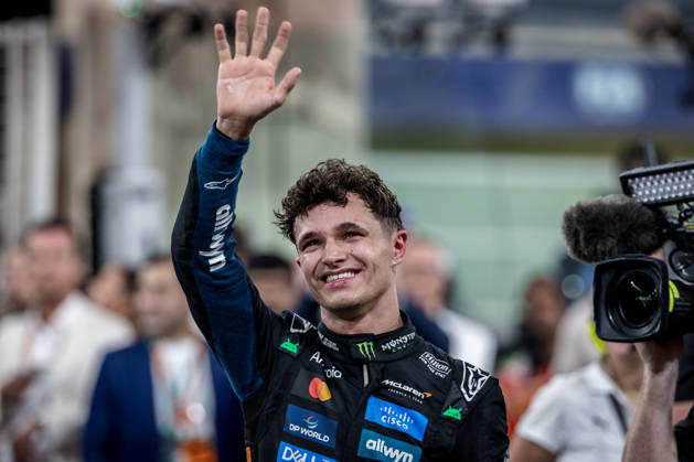 2025 Formula One Abu Dhabi Grand Prix Yas Marina Circuit, Abu Dhabi, United Arab Emirates 7.December.2025; Lando Norris of Great Britain and McLaren F1 Team during Formula One Abu Dhabi Grand Prix (Photo by Jay Hirano) Abu Dhabi Yas Marina Circuit United Arab Emirates Copyright: xJayxHiranox