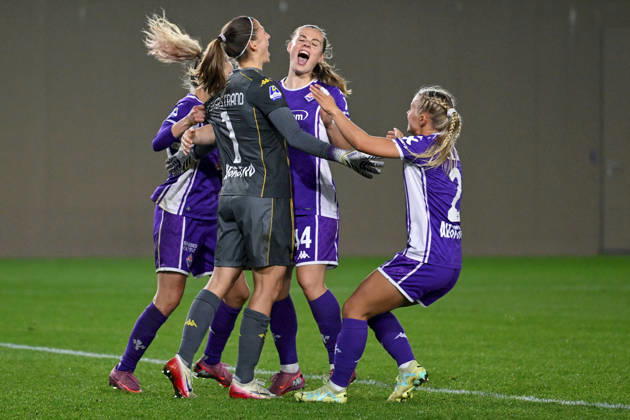 CALCIO - Serie A Femminile - ACF Fiorentina vs Ternana Women ACF Fiorentina Women s players celebrate after Ternana Womens s missed penalty during ACF Fiorentina vs Ternana Women, Italian football Serie A Women match in Bagno a Ripoli (FI), Italy, December 07 2025 Bagno a Ripoli (FI) Italy Copyright: xIPAxSport ABACAx