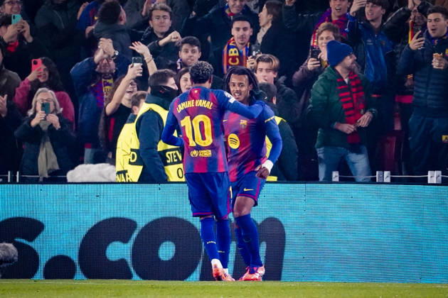 Football UEFA Champions League 2025 26, Matchday 6 FC Barcelona vs Eintracht Frankfurt Camp Nou Barcelona Goal and goal celebration to 2 1 by Jules Koundà Jules Kounde FC Barcelona, 23 Joy, emotions, jubilation with Lamine Yamal FC Barcelona, 10 Barcelona Province Barcelona Spain Copyright: xJOERANxSTEINSIEKx