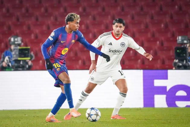 Football UEFA Champions League 2025 26, Matchday 6 FC Barcelona vs Eintracht Frankfurt Camp Nou Barcelona Lamine Yamal FC Barcelona, 10 Mahmoud Dahoud Eintracht Frankfurt, 18 Barcelona Province of Barcelona Spain Copyright: xJOERANxSTEINSIEKx