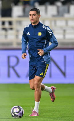 Al Nassr v Al Wahda - Friendly Match ABU DHABI, UNITED ARAB EMIRATES - DECEMBER 10: Cristiano Ronaldo of Al Nassr warms up before the friendly football match between Al Nassr and Al Wahda at Al Nahyan Stadium in Abu Dhabi, United Arab Emirates on December 10, 2025. Waleed Zein Anadolu Abu Dhabi United Arab Emirates. Editorial use only. Please get in touch for any other usage. Copyright: x2025xAnadoluxWaleedxZeinx