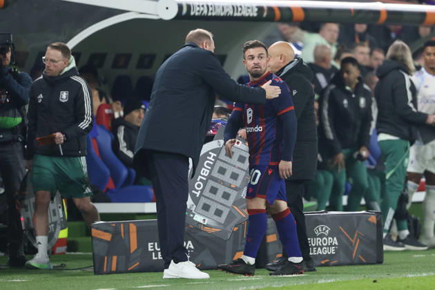 FC Basel Aston Villa Ludovic Magnin Xherdan Shaqiri FC Basel 11 12 2025 Stadion St Jakob Park Basel, SWITZERLAND, Season 2025 2026 Men Football UEFA Europa League FC Basel Aston Villa Coach Ludovic Magnin Xherdan Shaqiri FC Basel