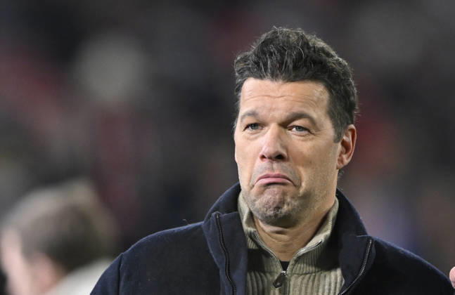 TV Expert Michael Ballack DAZN Portrait Gesture Gesture skeptical critical FC Bayern Muenchen vs 1 FSV Mainz 05 14 12 2025 DFL REGULATIONS PROHIBIT ANY USE OF PHOTOGRAPHS AS IMAGE SEQUENCES AND OR QUASI VIDEO FC Bayern Muenchen vs 1 FSV Mainz 05