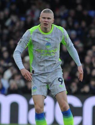 Football - 2025 2026 Premier League - Crystal Palace vs Manchester City - Selhurst Park- Sunday 14th December 2025 Erling Haaland of Manchester City