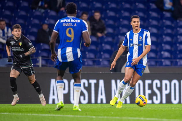 FC Porto v CF Estrela da Amadora - Primeira Liga In Lisbon, Portugal, on December 15, 2025, Alberto Costa from FC Porto is seen in action during the Liga Portugal Betclic 2025 26 match between FC Porto and CF Estrela da Amadora at Estadio do Dragao in Porto, Portugal. Porto Porto Portugal Copyright: xMiguelxLemosx originalFilename:lemos-fcportov251215_npdfe