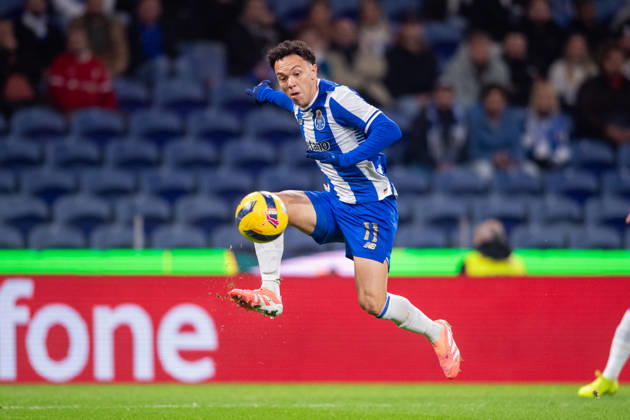 FC Porto v CF Estrela da Amadora - Primeira Liga Pepe from FC Porto is seen in action during the Liga Portugal Betclic 2025 26 match between FC Porto and CF Estrela da Amadora at Estadio do Dragao in Porto, Portugal, on December 15, 2025. Porto Porto Portugal Copyright: xMiguelxLemosx originalFilename:lemos-fcportov251215_npedc