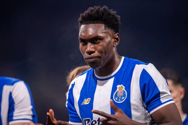FC Porto v CF Estrela da Amadora - Primeira Liga In Lisbon, Portugal, on December 15, 2025, Samu Aghehowa from FC Porto celebrates his goal during the Liga Portugal Betclic 2025 26 match between FC Porto and CF Estrela da Amadora at Estadio do Dragao in Porto, Portugal. Porto Porto Portugal Copyright: xMiguelxLemosx originalFilename:lemos-fcportov251215_npphy