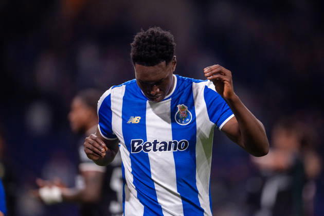 FC Porto v CF Estrela da Amadora - Primeira Liga In Lisbon, Portugal, on December 15, 2025, Samu Aghehowa from FC Porto celebrates his goal during the Liga Portugal Betclic 2025 26 match between FC Porto and CF Estrela da Amadora at Estadio do Dragao in Porto, Portugal. Porto Porto Portugal Copyright: xMiguelxLemosx originalFilename:lemos-fcportov251215_np2DE