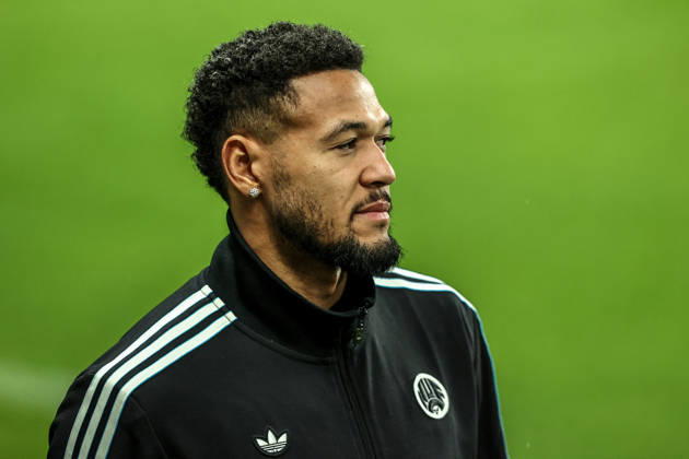 Carabao Cup Quarter Final Newcastle United v Fulham Joelinton of Newcastle United arrives during the Carabao Cup Quarter Final match Newcastle United vs Fulham at St. James s Park, Newcastle, United Kingdom, 17th December 2025 (Photo by Alfie Cosgrove News Images) Newcastle St. James s Park Tyne and Wear United Kingdom Copyright: xAlfiexCosgrove NewsxImagesx