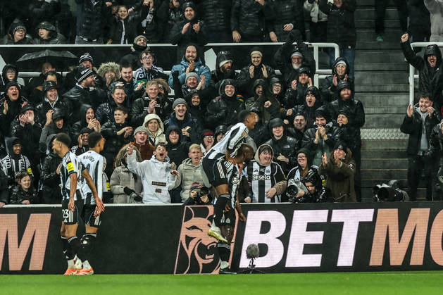 Carabao Cup Quarter Final Newcastle United v Fulham Yoane Wissa of Newcastle United celebrates his goal to make it 1-0 during the Carabao Cup Quarter Final match Newcastle United vs Fulham at St. James s Park, Newcastle, United Kingdom, 17th December 2025 (Photo by Alfie Cosgrove News Images) Newcastle St. James s Park Tyne and Wear United Kingdom Copyright: xAlfiexCosgrove NewsxImagesx