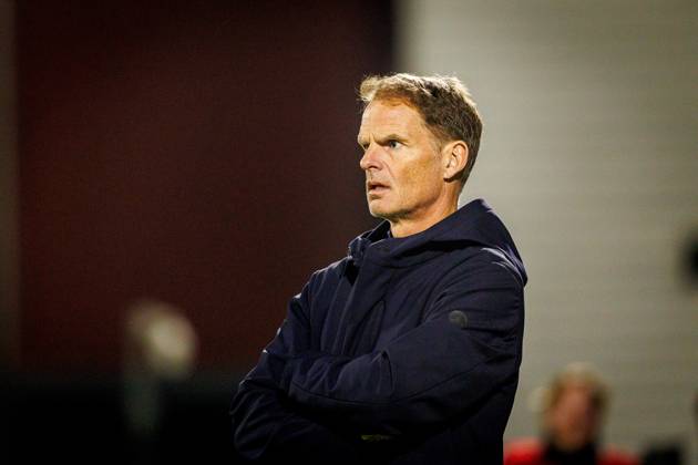 DEN BOSCH , 17-12-2025 , 3FM benefietwedstrijd Spieren voor Spieren , Luisteraarsteam tegen bekende nederlanders voetballers Frank de boer 3FM benefietwedstrijd Spieren voor Spieren x200249520x Copyright: