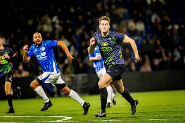 DEN BOSCH , 17-12-2025 , 3FM benefietwedstrijd Spieren voor Spieren , Luisteraarsteam tegen bekende nederlanders voetballers Daan Gerits 3FM benefietwedstrijd Spieren voor Spieren x200249523x Copyright: