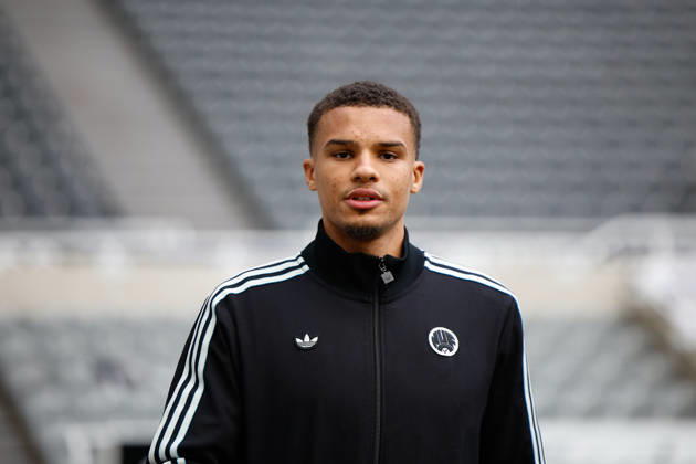 Newcastle United v Chelsea Premier League 20 12 2025. Malick Thiaw of Newcastle United arrives for todays game during the Premier League match between Newcastle United and Chelsea at St. James s Park, Newcastle, England on 20 December 2025. Newcastle St. James s Park Tyne and Wear England Editorial use only DataCo restrictions apply See www.football-dataco.com , Copyright: xCraigxCowanx PSI-23444-0034