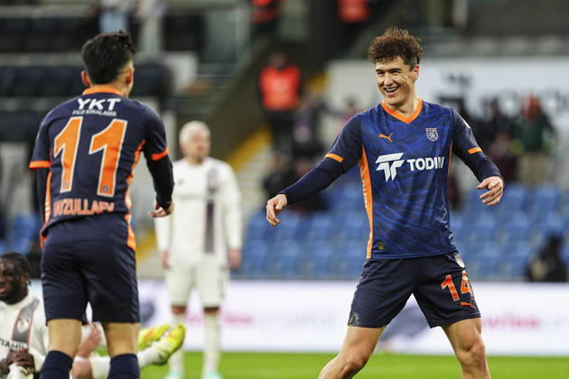 RAMS Basaksehir v Gaziantep FK - Turkish Super Lig ISTANBUL, TURKIYE - DECEMBER 22: Eldor Shomurodov (14) of RAMS Basaksehir celebrates after scoring a goal with his teammate Abbosbek Fayzullayev (11) during the Turkish Super Lig week 17 football match between RAMS Basaksehir and Gaziantep FK at Basaksehir Fatih Terim Stadium in Istanbul, Turkiye on December 22, 2025. Agit Erdi Ulukaya Anadolu Istanbul Turkey. Editorial use only. Please get in touch for any other usage.  Copyright: x2025xAnadoluxAgitxErdixUlukayax