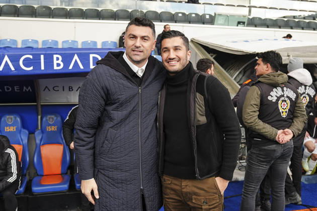 RAMS Basaksehir v Gaziantep FK - Turkish Super Lig ISTANBUL, TURKIYE - DECEMBER 22: Head coach Burak Yilmaz (L) of Gaziantep FK and head coach Nuri Sahin (R) of RAMS Basaksehir wish success to each other ahead of the Turkish Super Lig week 17 football match between RAMS Basaksehir and Gaziantep FK at Basaksehir Fatih Terim Stadium in Istanbul, Turkiye on December 22, 2025. Agit Erdi Ulukaya Anadolu Istanbul Turkey. Editorial use only. Please get in touch for any other usage.  Copyright: x2025xAnadoluxAgitxErdixUlukayax