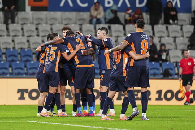 RAMS Basaksehir v Gaziantep FK - Turkish Super Lig ISTANBUL, TURKIYE - DECEMBER 22: Players of RAMS Basaksehir celebrate after a goal during the Turkish Super Lig week 17 football match between RAMS Basaksehir and Gaziantep FK at Basaksehir Fatih Terim Stadium in Istanbul, Turkiye on December 22, 2025. Agit Erdi Ulukaya Anadolu Istanbul Turkey. Editorial use only. Please get in touch for any other usage.  Copyright: x2025xAnadoluxAgitxErdixUlukayax