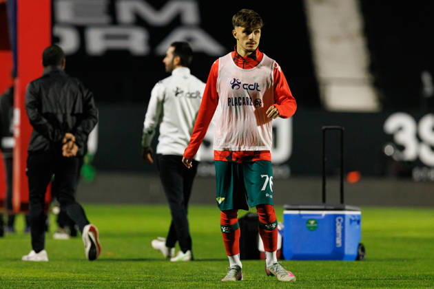 Dinis Pinto seen during Liga Portugal game between teams of CF Estrela Amadora and Moreirense FC (Maciej Rogowski Ball Raw Images) Amadora Estadio Jose Gomes Portugal Copyright: xMaciejxRogowskix maciejrogowski_estrela_moreirense_2526-018